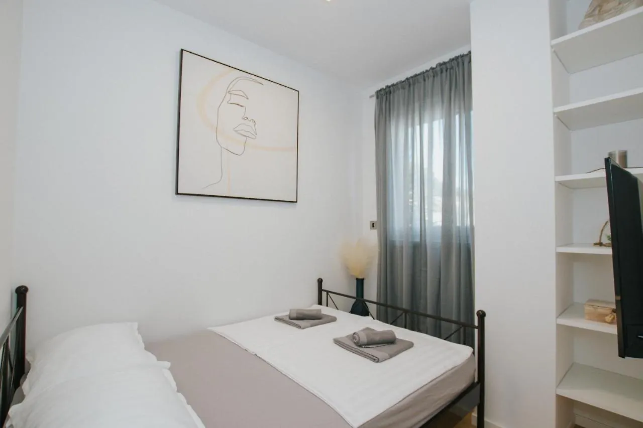 Apartment Sea Villa 5 Split 0*,  Chorvatsko