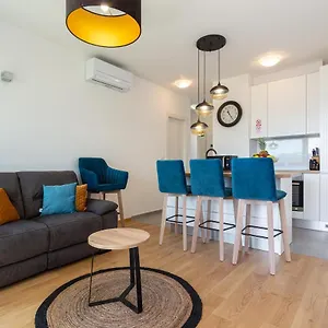  Apartment Lauretta